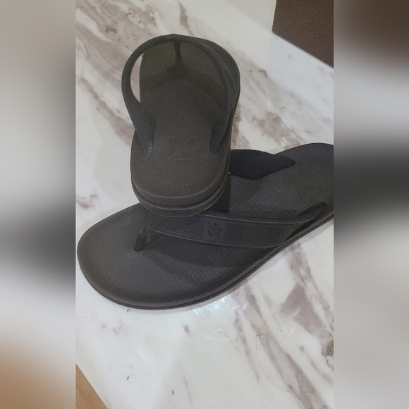 Louis Vuitton Men's Sandals - Picture 3 of 4